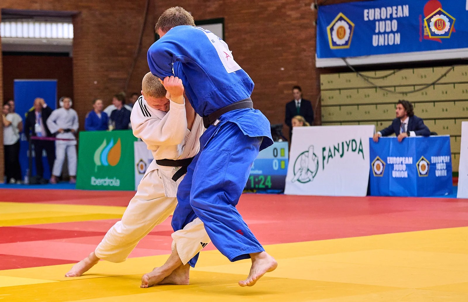 Uspešen konec tedna: Marko srebrn na evropskem pokalu v Malagi, mlajši do osmih medalj na Pokalu Komende